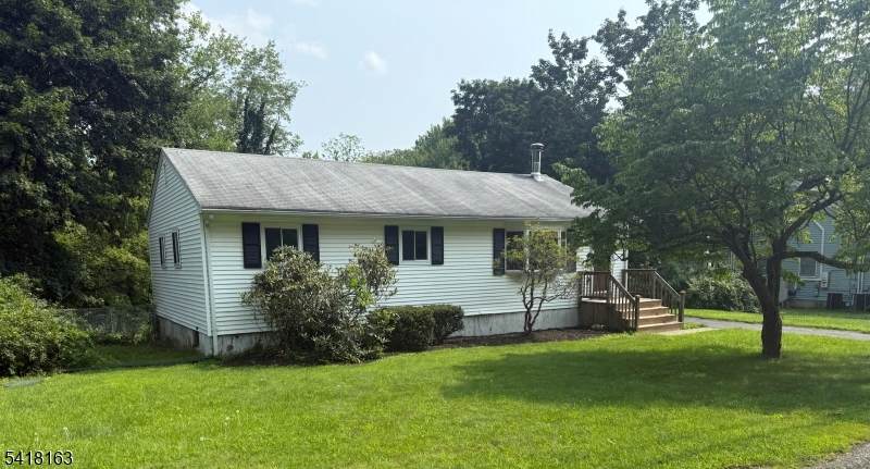 18 Kendall Dr - Photo 1