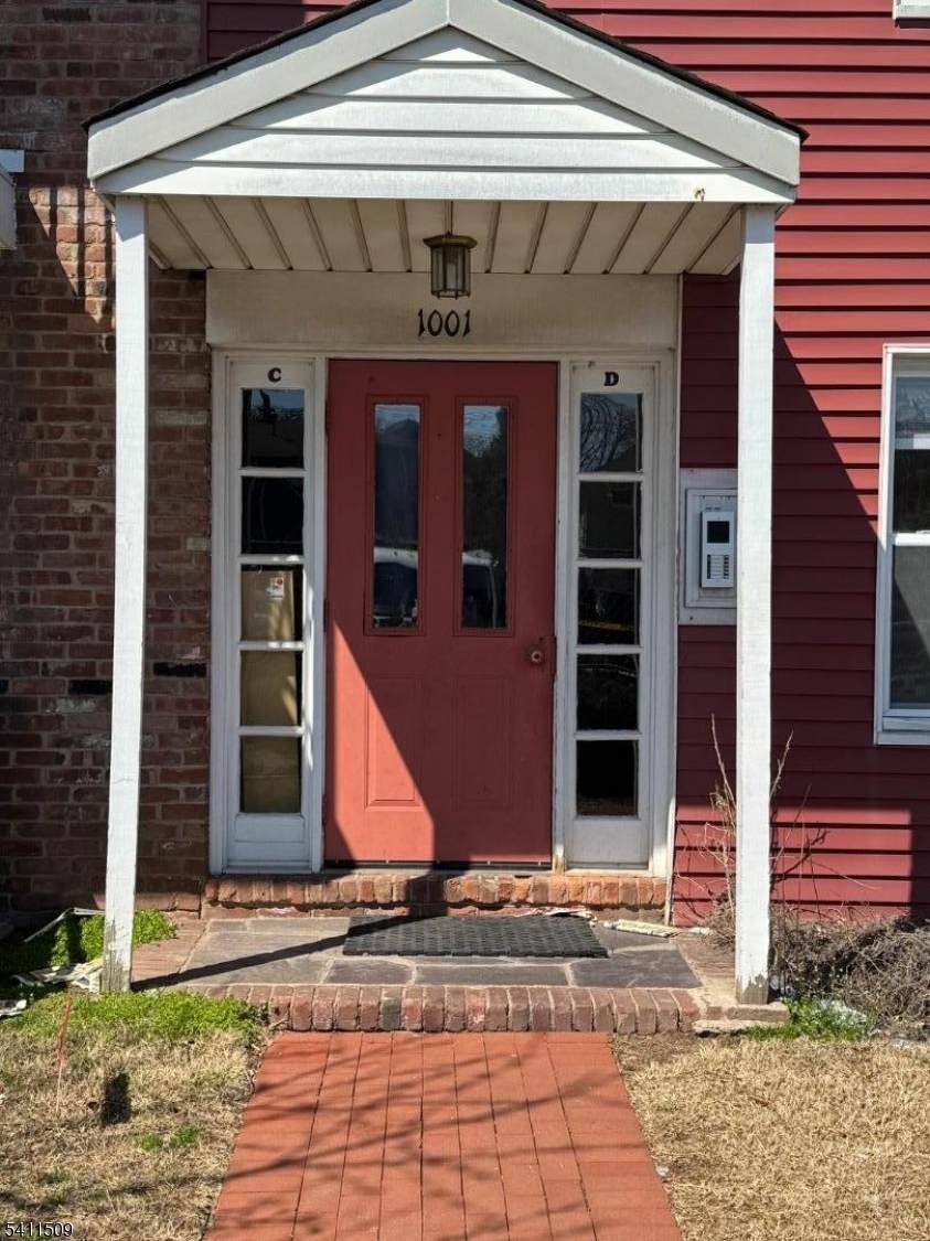 1001 Unicorn Way - Photo 1
