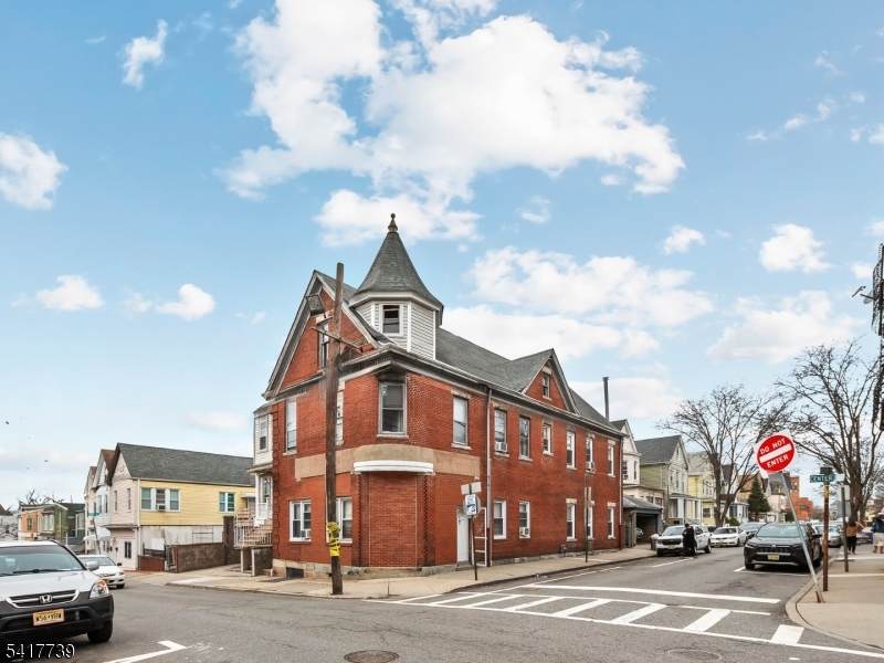 94 Center St - Photo 1