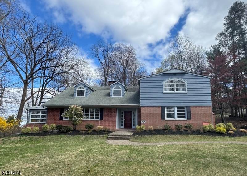 56 Grandview Pl - Photo 1