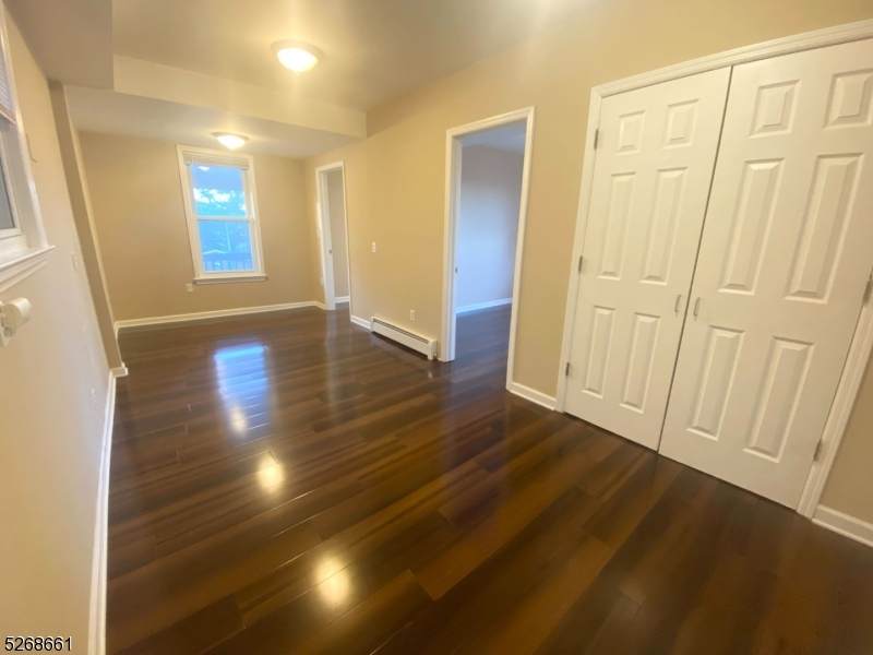 21 Columbus St - Photo 1