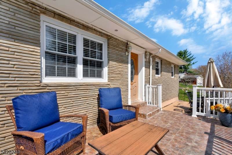 123 Thatchers Hill Rd - Photo 1