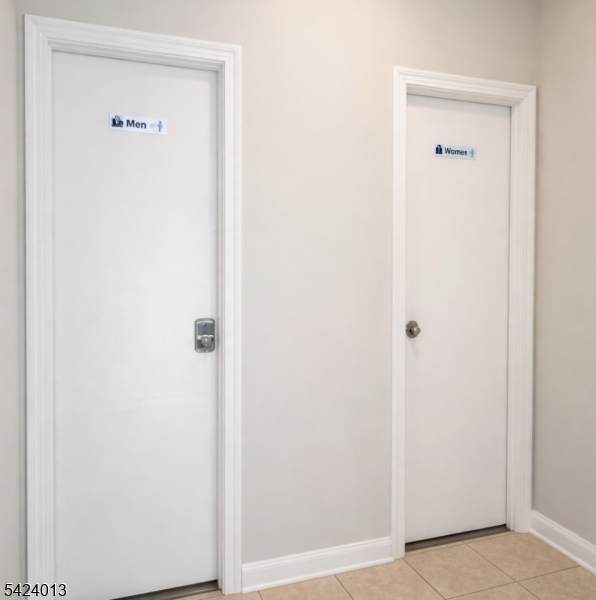 https://bt-photos.global.ssl.fastly.net/gsmls/orig_boomver_2_4020372-2.jpg