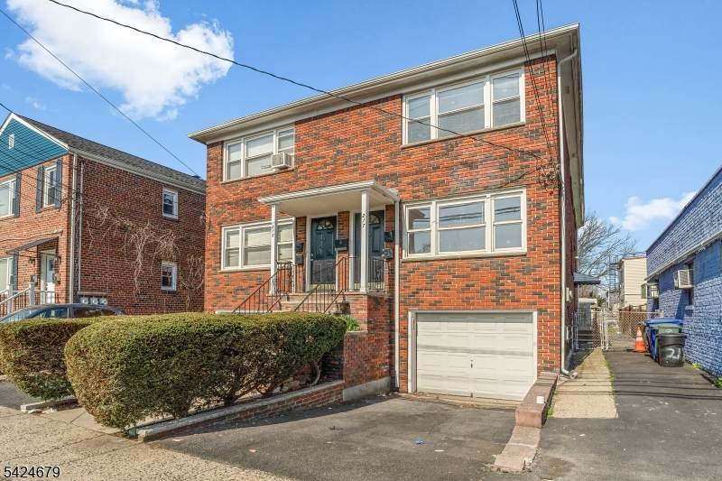 217 Orange Ave - Photo 1