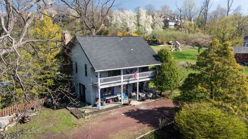 102 S Franklin St - Photo 1