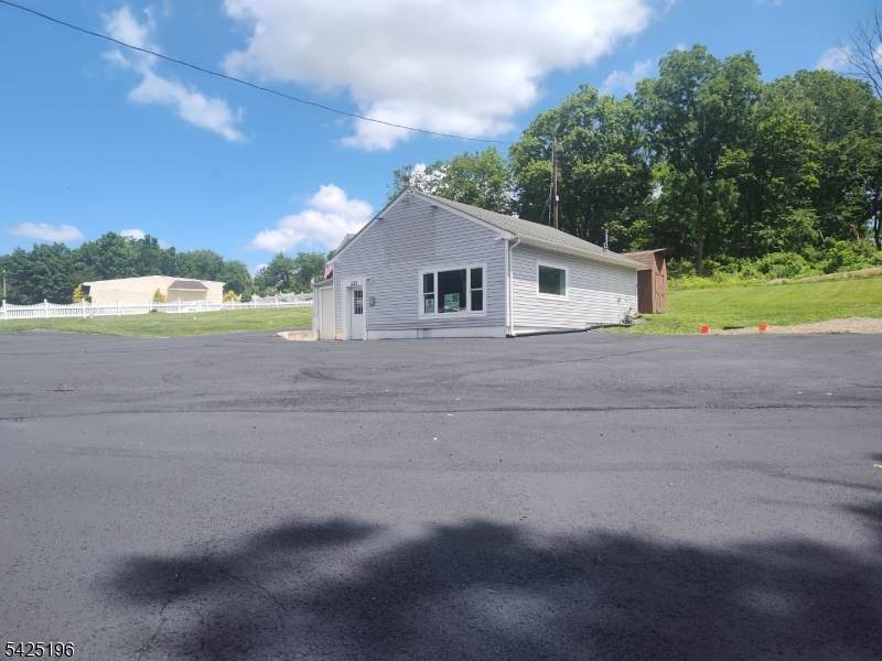 222 Route31 - Photo 1