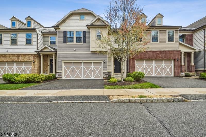 35 Albert Ct - Photo 1
