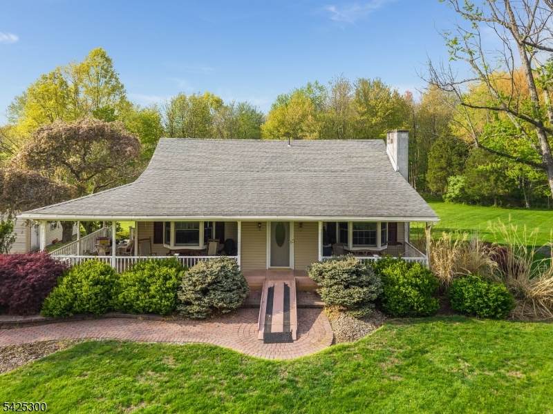 200 Mountain Rd - Photo 1