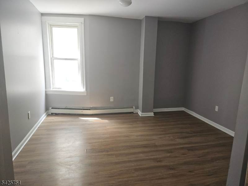 234 Smith St - Photo 1