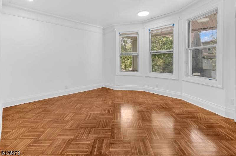 44 Farley Ave - Photo 1