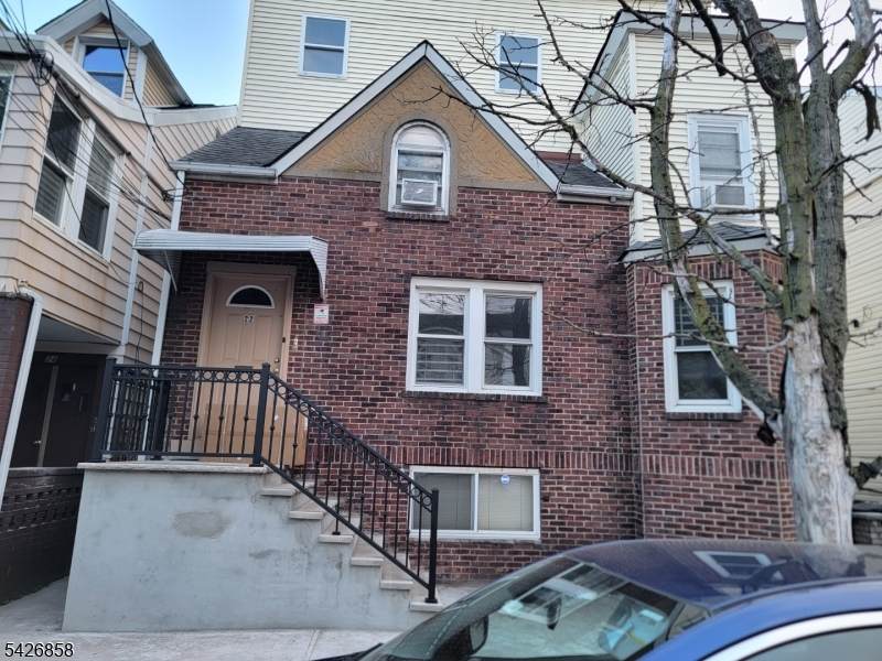 22 Nichols St - Photo 1