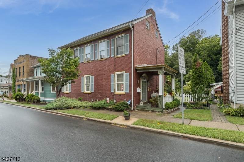 323 Water St - Photo 1