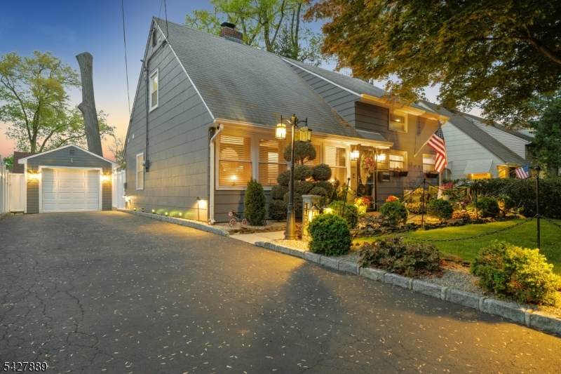1169 Briarcliff - Photo 1