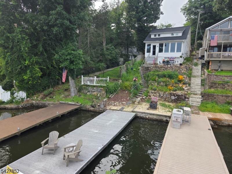 330 Lakeside Ave - Photo 1