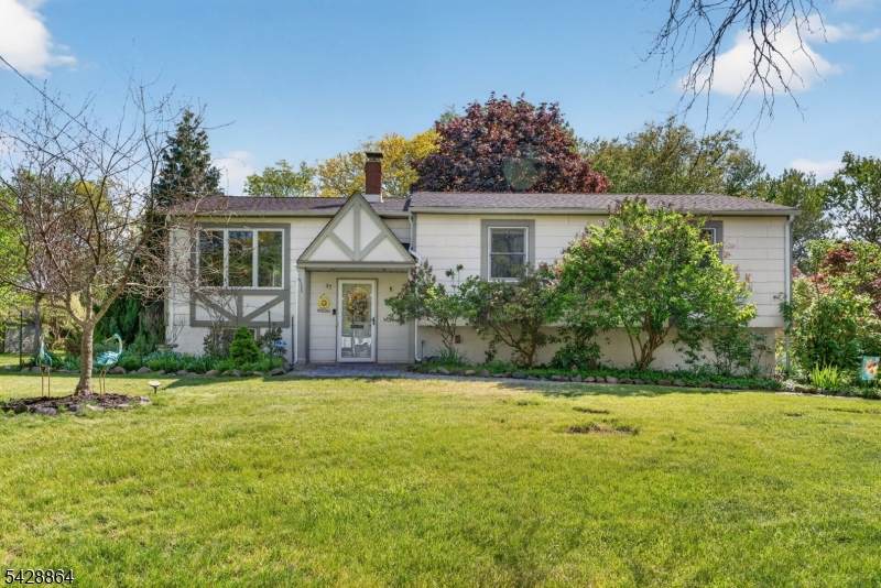 17 Lynn Ct - Photo 1