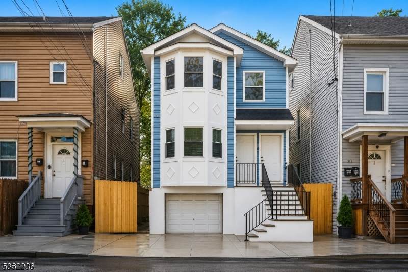 253 N 4Th St - Photo 1