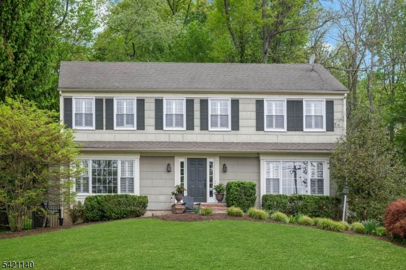 744 River Rd - Photo 1