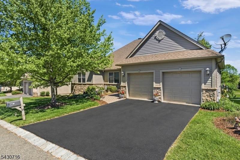 14 Wentworth Ct - Photo 1