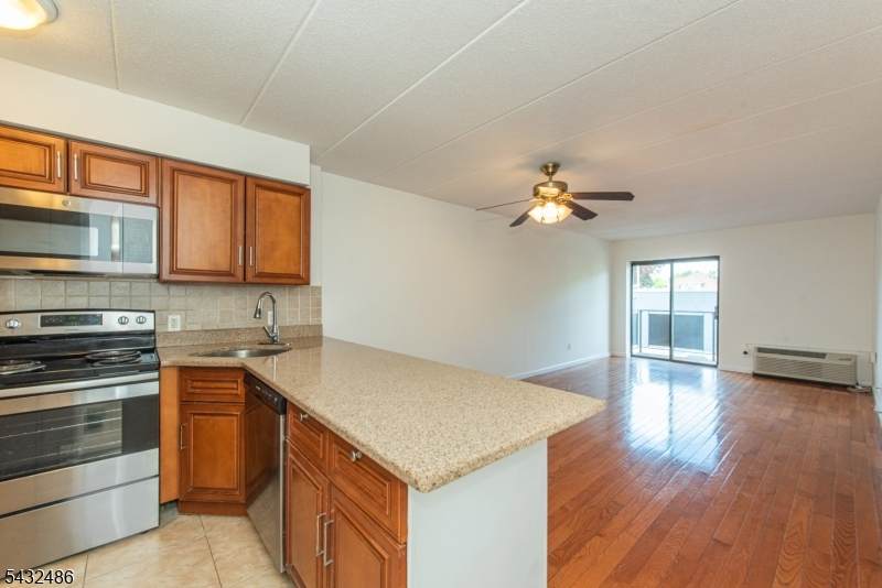5 Linden St - Photo 1