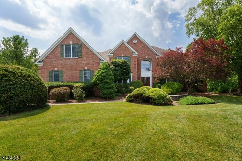 7 Silver Maple Ct - Photo 1