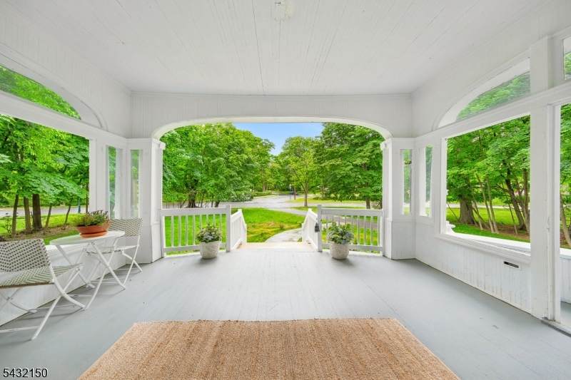 60 Stanley Rd - Photo 1