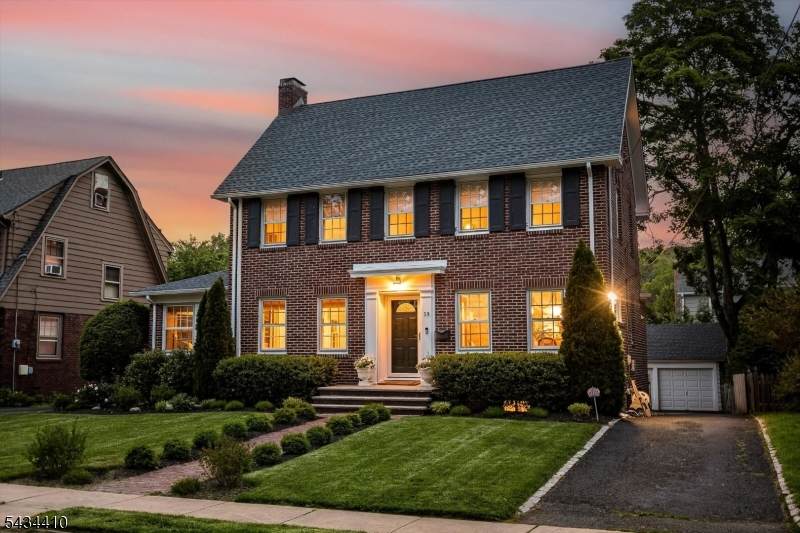 39 Kendal Ave - Photo 1