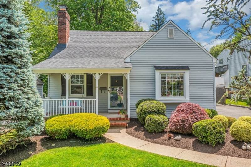 15 Elmwood Ave - Photo 1