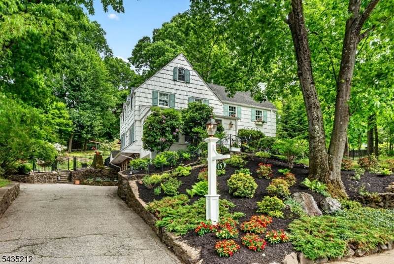 15 Afterglow Ave - Photo 1