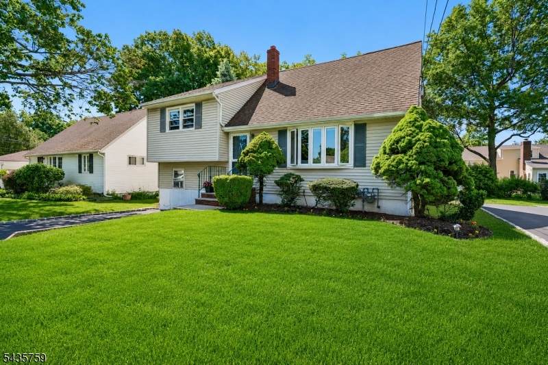 10 Whitman St - Photo 1