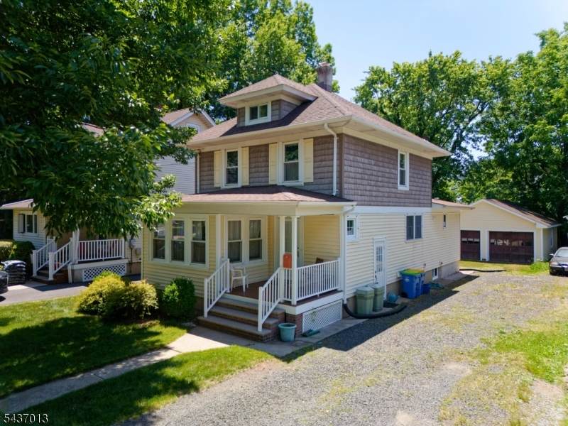 17 E Brown St - Photo 1