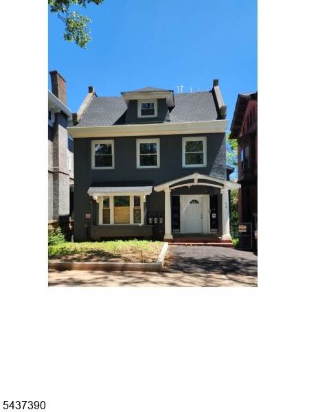 696 Dr Martin Luther King J - Photo 1