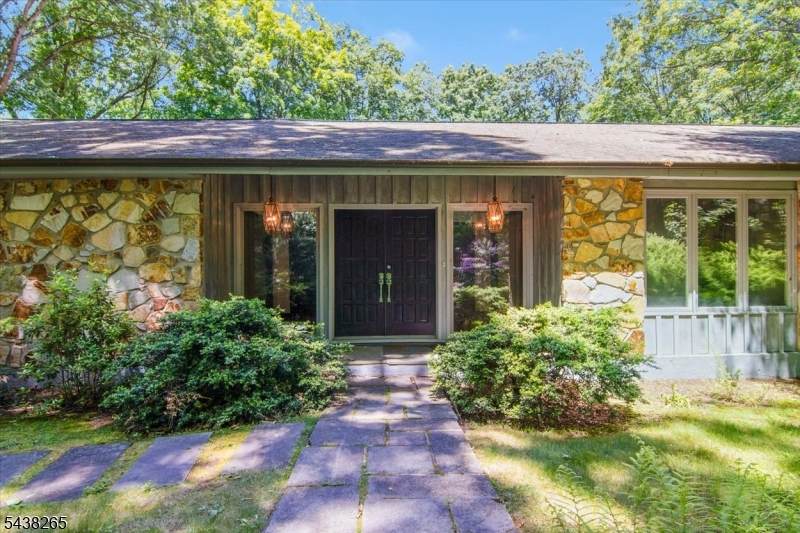 6 Green Hills Rd - Photo 1