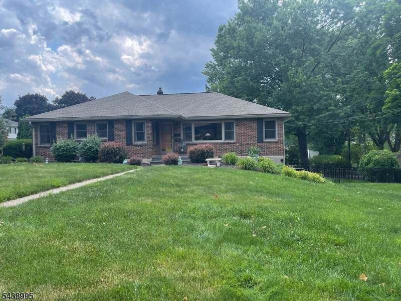 106 Liggett Blvd - Photo 1