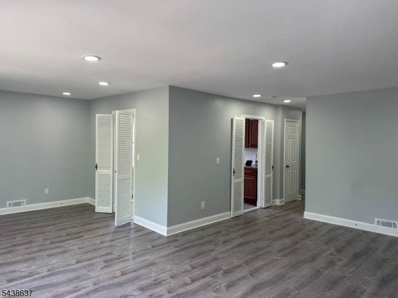 10 Evelyn Ct - Photo 1