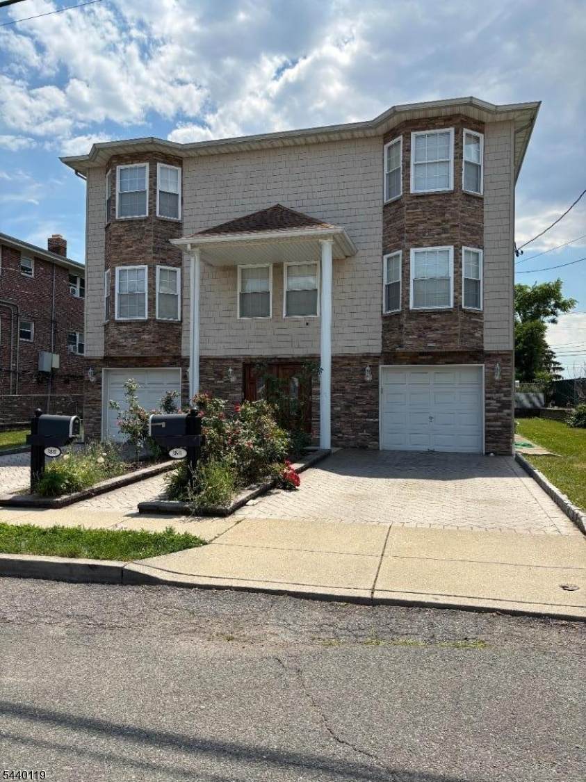 38 Henry St - Photo 1