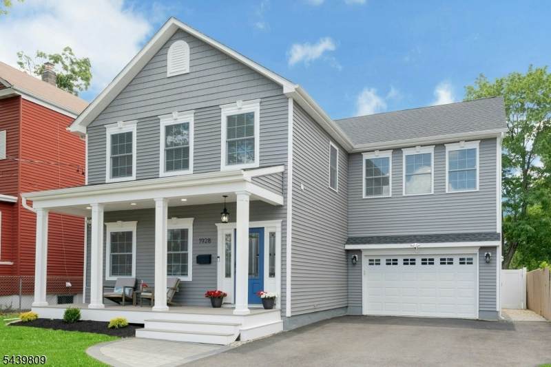1928 Bartle Ave - Photo 1