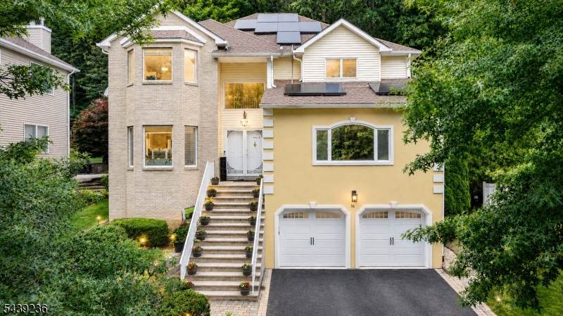 56 Rookwood Ter - Photo 1