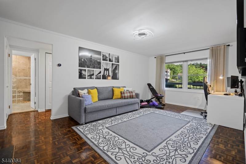 6 Heritage Dr - Photo 1