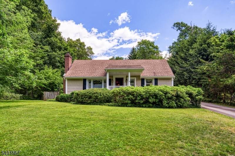 28 Saw Mill Rd - Photo 1
