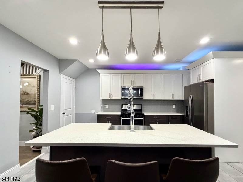 2076 Berwyn St - Photo 1
