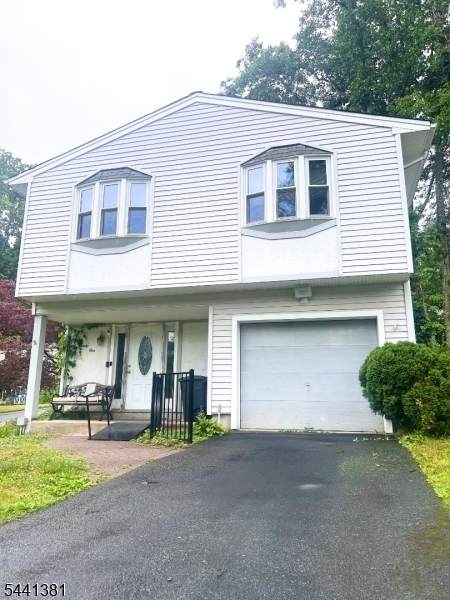 21 Greenwood Ave - Photo 1