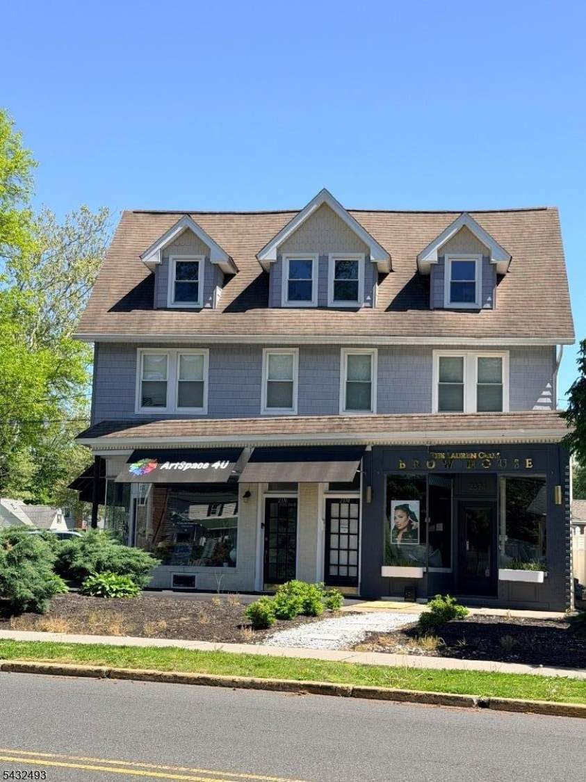 2376 Mountain Ave - Photo 1
