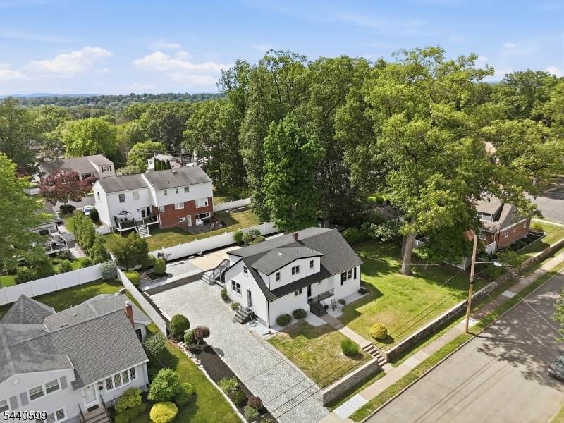 768 Birch Ave - Photo 1
