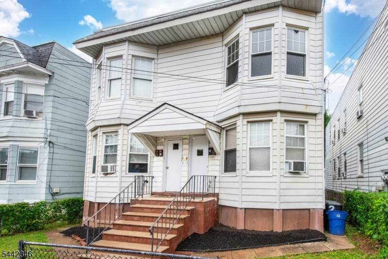 65 Harrison Ave - Photo 1