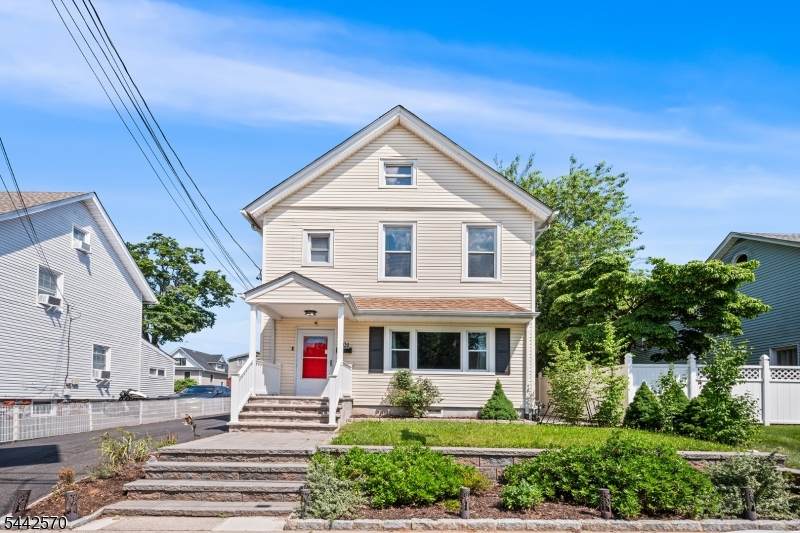201 Prospect St - Photo 1