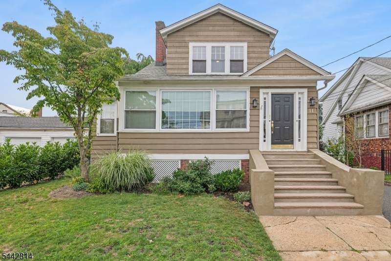 11 Brookwood Dr - Photo 1