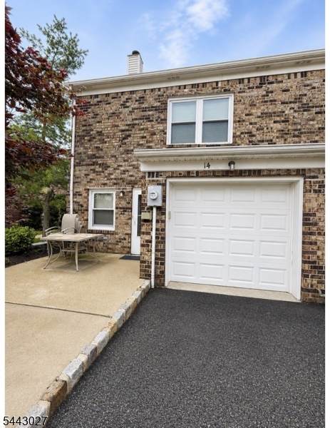 14 Yarmouth Ct - Photo 1
