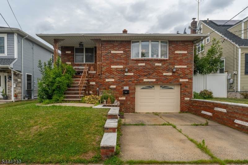 606 Knopf St - Photo 1