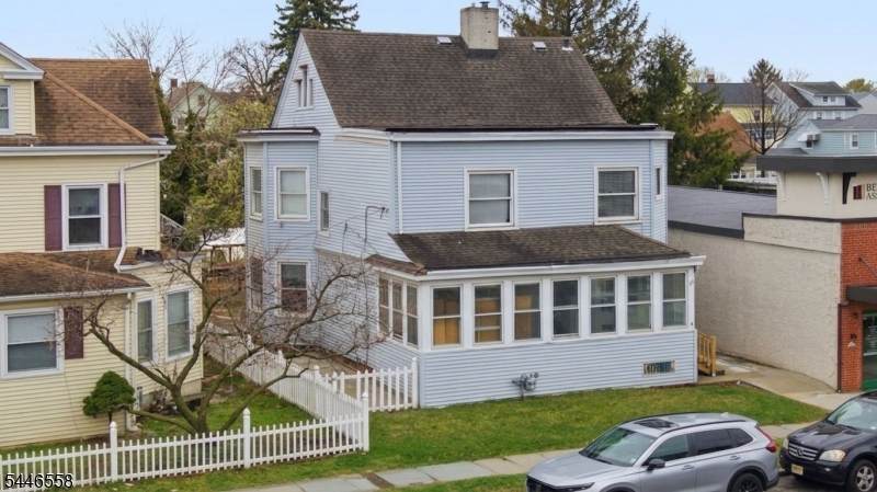 287 Crooks Ave - Photo 1