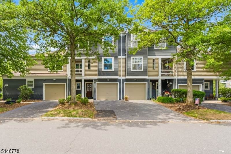 350 Greenfield Rd - Photo 1